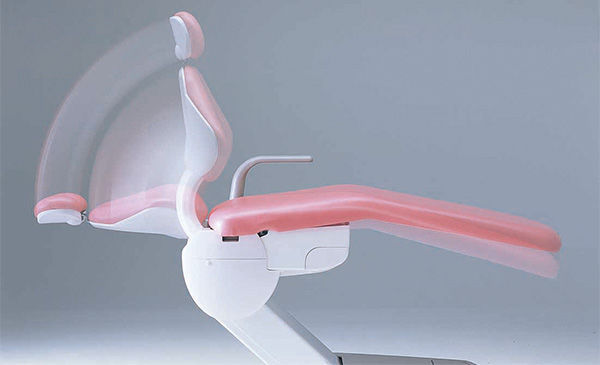 Dental treatment unit with hydraulic chair / with delivery system / with light