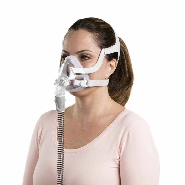 ResMed AirFit F20 Full Face Mask with Headgear  delivers a one size fits all mask solution.