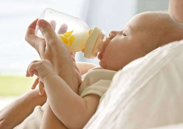Medela-Calma-Teat-5-600×424-1.jpeg
