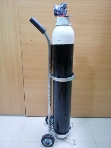 Linde oxygen cylinder